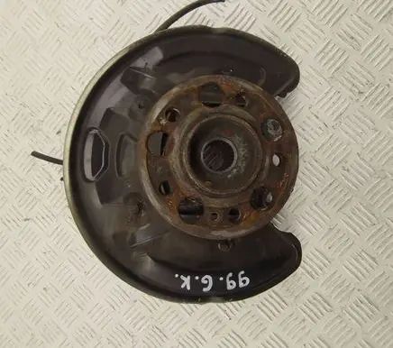 Mercedes-Benz C W205 Rear wheel hub