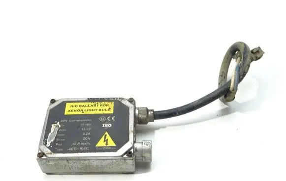 Mazda 6 Voltage converter/converter module 