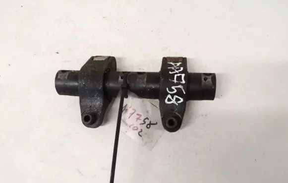Volkswagen PASSAT B5 Camshaft 038443b