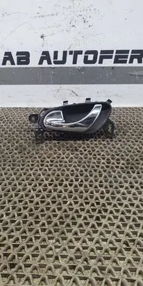 Nissan Qashqai Front door interior handle 806714EA0A