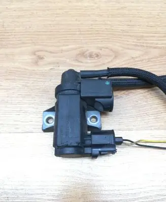 Toyota RAV 4 (XA30) Turbo solenoid valve 258190R011