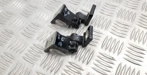 Rear door hinge set
