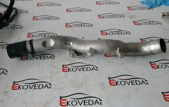 Toyota Verso Intercooler hose/pipe