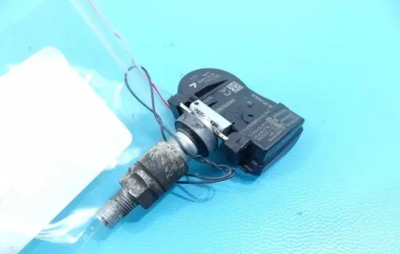 Infiniti Q50 Tire pressure sensor S180052352D IMPRK1284651