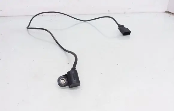 Volkswagen PASSAT B5 Camshaft speed sensor 038906433A