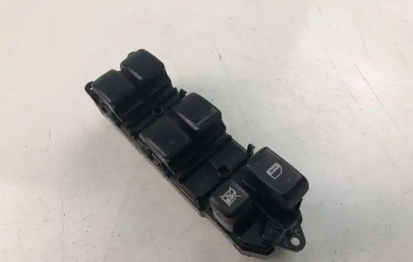 Toyota Avensis Verso Electric window control switch 8404044030