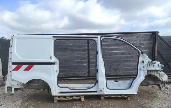 Renault Trafic III (X82) Side car body part BOKPRAWY TWOJEAUTO882182990