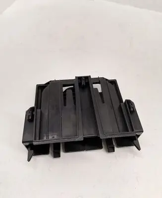 BMW 5 F10 F11 Fuse box cover 586509