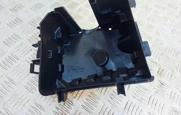 Opel Mokka B Fuse box cover 9824510680
