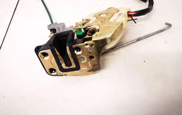 Fiat Doblo Front door lock