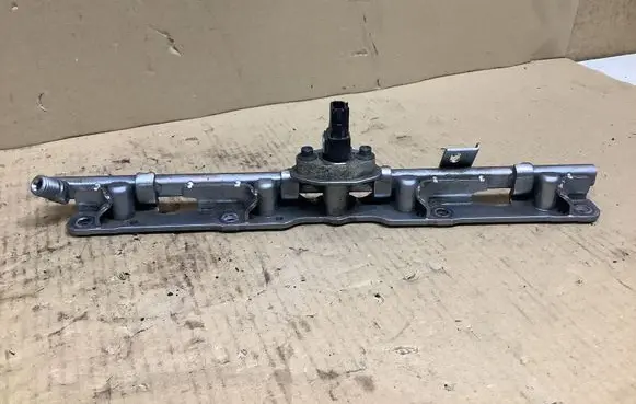 Fuel main line pipe