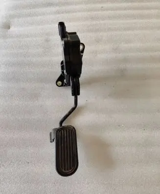 Lexus IS 220D-250-350 Accelerator throttle pedal 7811053030