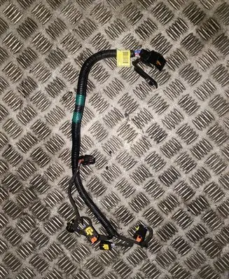 Hyundai Tucson TL Fuel injector wires 353412B380