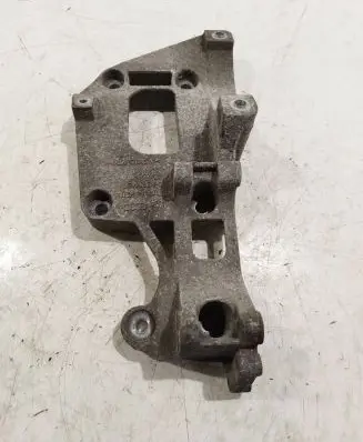 Volkswagen Golf Plus Engine mounting bracket 06f903143f