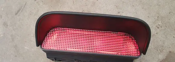Honda CR-V Third/center stoplight P6939