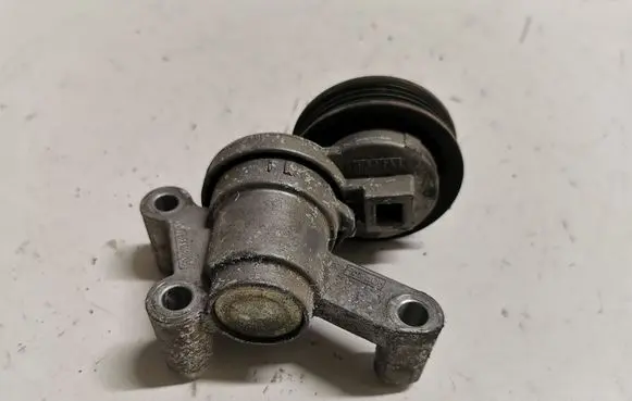 Ford Mustang VI Alternator belt tensioner CV6E6A228AB