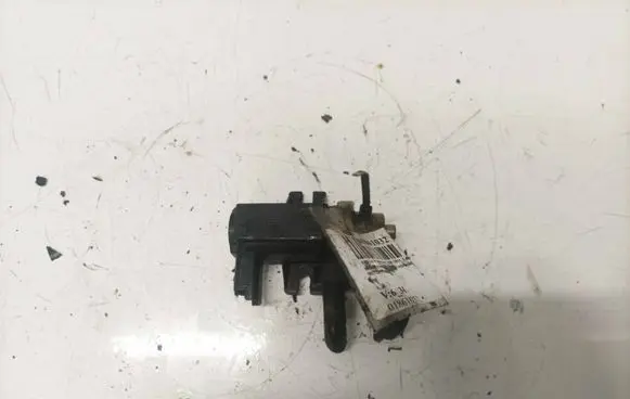 Peugeot 508 Turbo solenoid valve 9672875080 7.01633.0270163302