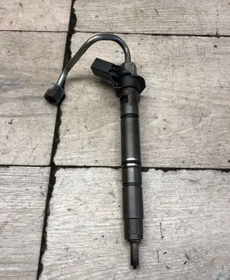 Audi A6 C7 Fuel injector 059130277CC 0445116016