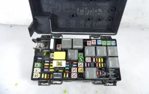 Dodge Nitro Fuse box set KAB08C04C6