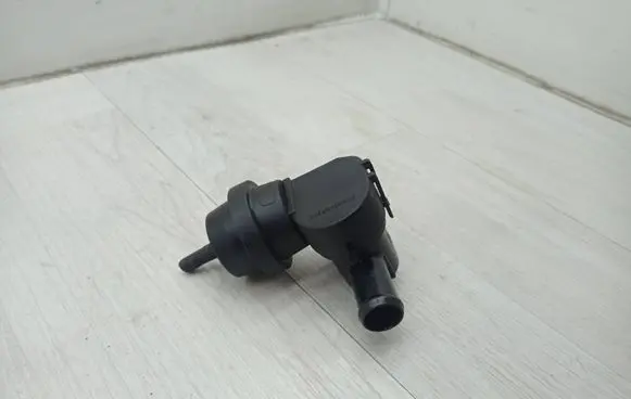 Audi A4 S4 B8 8K Coolant heater control valve 1j0819809