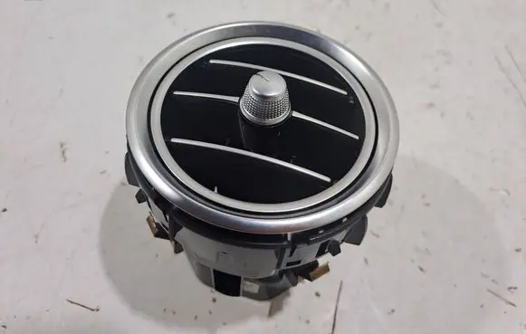 Mercedes-Benz GLC X253 C253 Dash center air vent grill A2058303704 532974CZ 260618L1