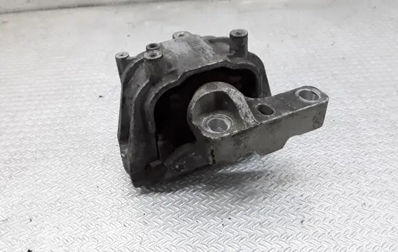 Volkswagen Golf VI Engine mount bracket 1K0199262CN