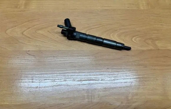 BMW X3 G01 Fuel injector 8571565 0445118 00525