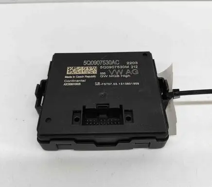 Volkswagen Golf VII Gateway control module 5Q0907530M A2C93831002B