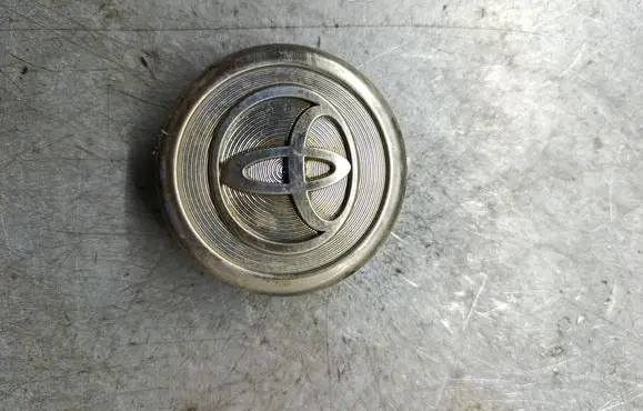 Toyota Corolla Verso AR10 Original wheel cap 42603AC020