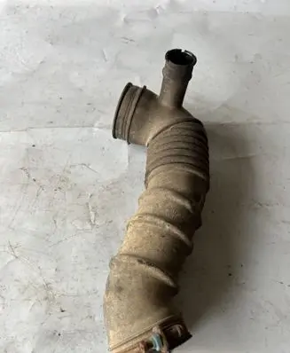 Toyota Land Cruiser (J120) Turbo air intake inlet pipe/hose 