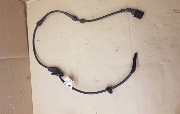 Audi A3 S3 A3 Sportback 8P Rear ABS sensor wiring 1K0927904Q