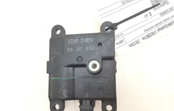Nissan Qashqai Air flap motor/actuator 3J01030850