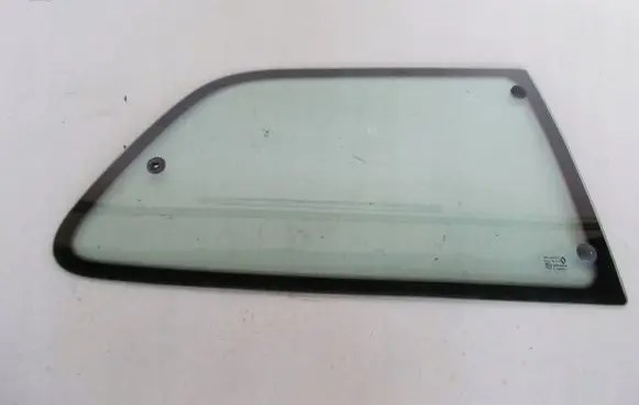 Renault Clio I Rear side window 