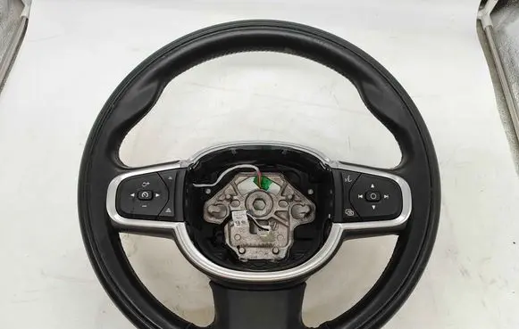 Volvo XC60 Steering wheel 32288783 31407817