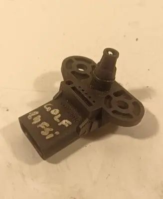 Volkswagen Golf V Air pressure sensor 03C906051 0261230095