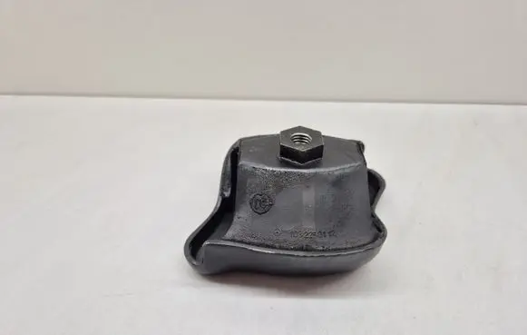 Mercedes-Benz S W140 Front coil spring rubber mount 1082230112