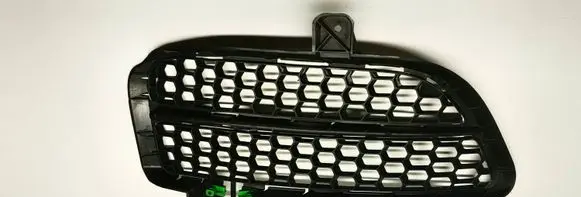 Volkswagen Touareg I Front bumper lower grill 7L6853666B