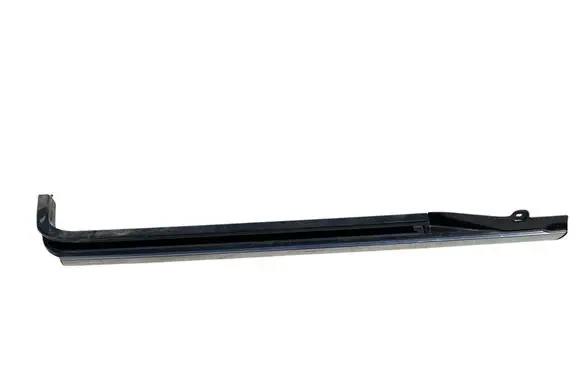 Chrysler Town & Country V Sliding door middle rail