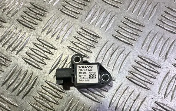 Volvo V50 Airbag deployment crash/impact sensor 30737139