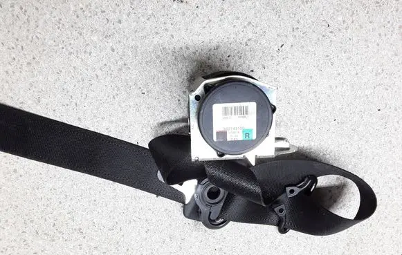 Opel Astra H Front seatbelt 602143100