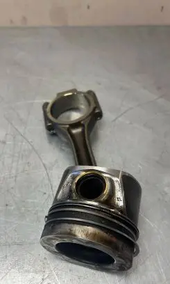 Volkswagen Transporter - Caravelle T5 Piston with connecting rod 8743230700