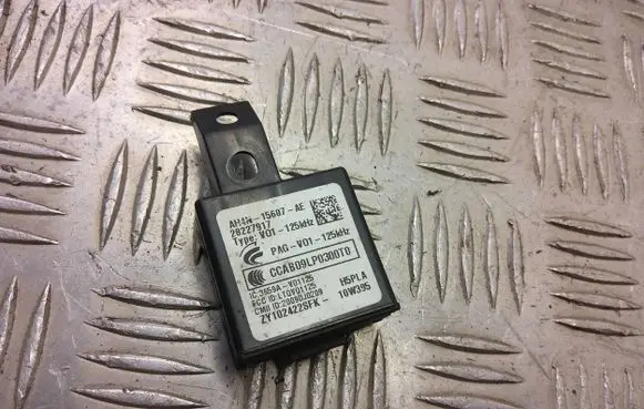 Land Rover Discovery 4 - LR4 Keyless (KESSY) go control unit/module ah4n15607ae