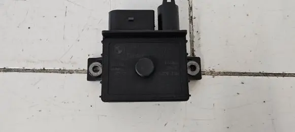 BMW 3 E90 E91 Glow plug pre-heat relay 80120002