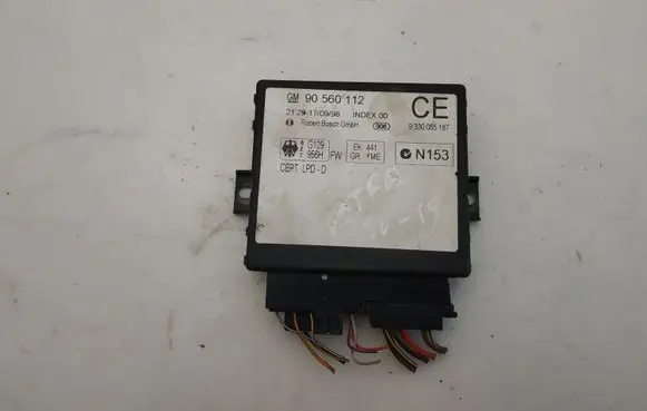 Opel Astra G Central body control module GM90560112CE