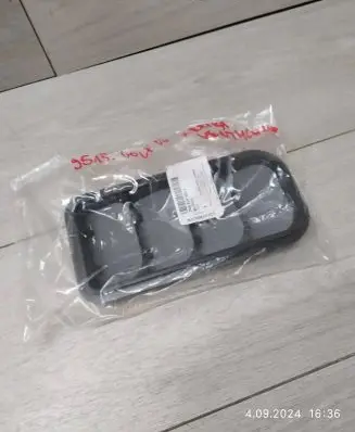 Audi A3 8Y Quarter panel pressure vent 7N0819465F