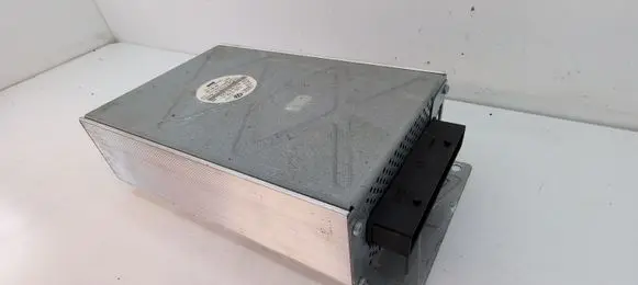 Audi Q7 4L Sound amplifier 4L0035223