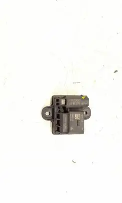 Mercedes-Benz CLS C218 X218 Glow plug pre-heat relay 6519000900 6519005502