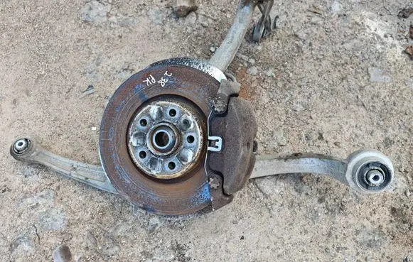 Audi A6 S6 C7 4G Front wheel hub 4G0407241D 4G0407241