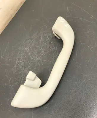 Mazda 3 I Rear interior roof grab handle D350
