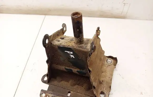Jaguar X-Type Front bumper mounting bracket 